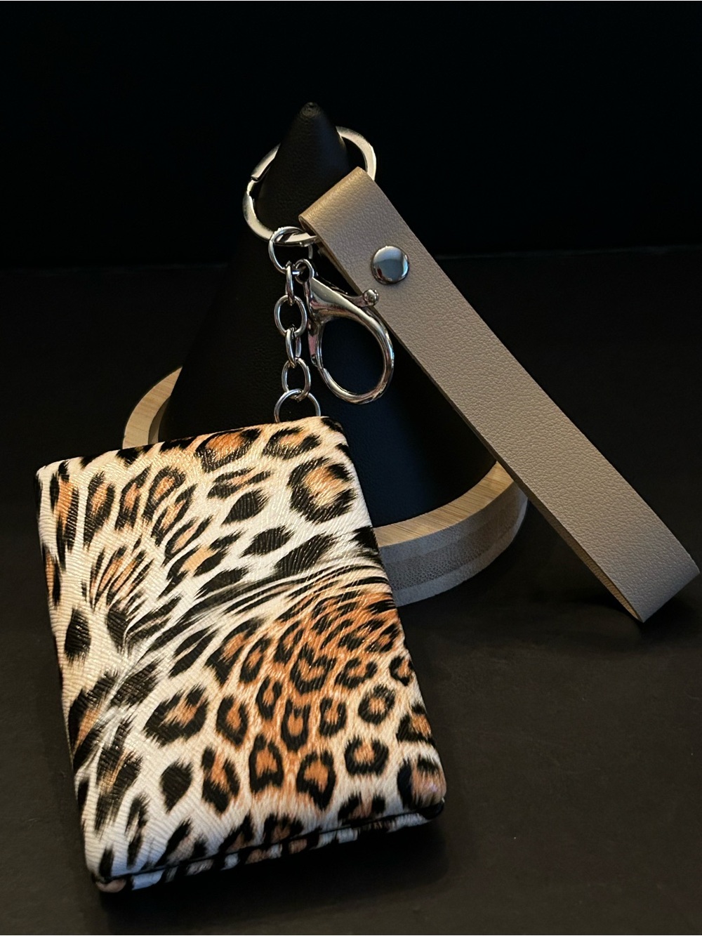 Leopard 🐆Print Dual Sided Compact Mirror Keychain - Black, White & Brown w/Strap